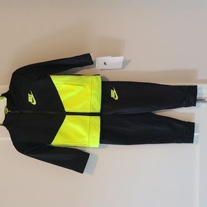 BNWT Nike 2 piece set